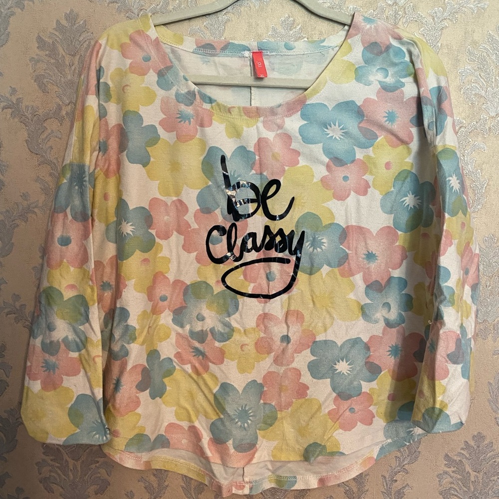 Be Classy Flower Top
